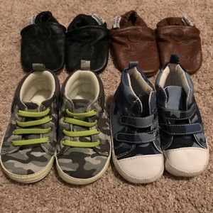 4 pairs of toddler shoes size 3
